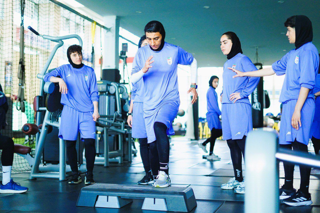 پرواز امید در کاروان دختران ایران