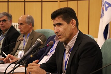 صنعت باید از رشته فوتبال در چهارمحال و بختیاری حمایت کند
