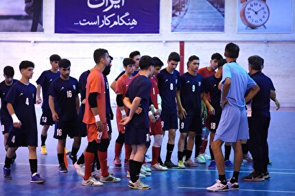 اردو با ترکیب جدید و نگاه دقیق صانعی در جریان است