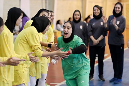 پیروزی تیم ملی فوتسال دختران نوجوان برابر تیم ستارگان آدلی