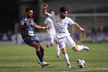 تصاویری از دیدار تیم‌های چادر ملو و استقلال