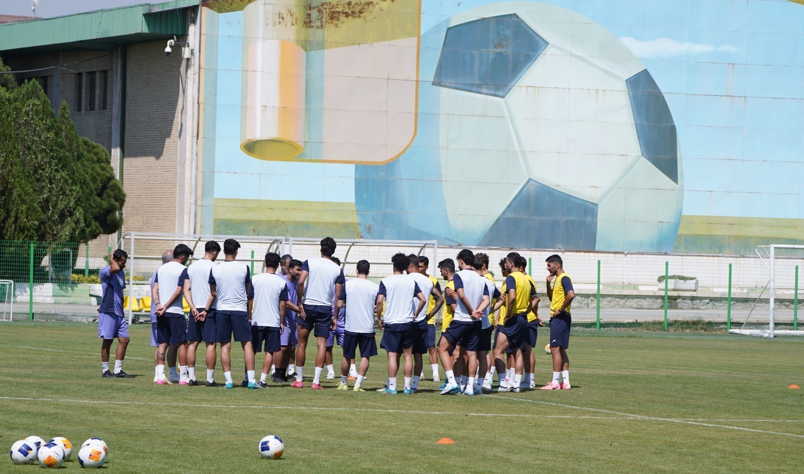 اعزام ملی پوشان امید به اصفهان