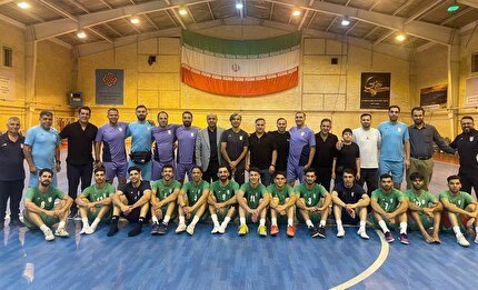 تمرین تیم ملی فوتسال با حضور چهره‌های مشهور