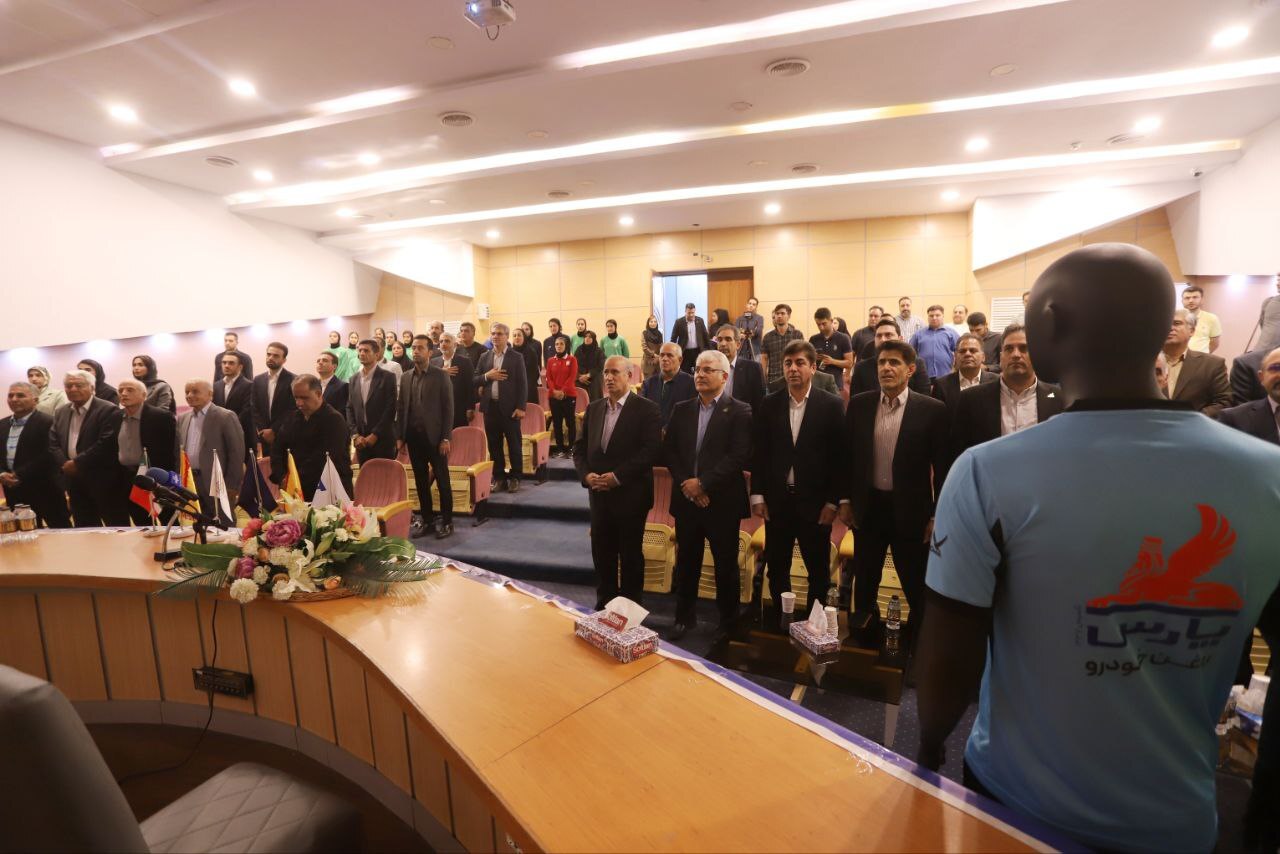 برگزاری مراسم جشن بزرگ داوران و رونمایی از لباس داوری فصل جاری