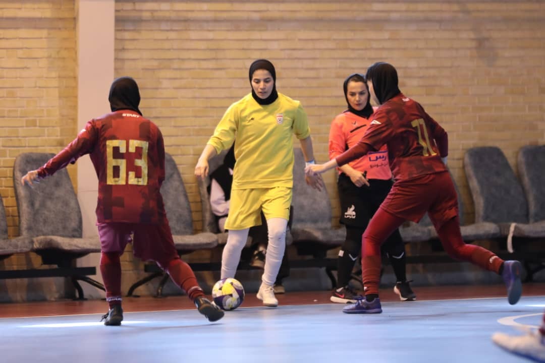 پایان اردوهای تدارکاتی ملیپوشان با دیدار دوستانه برابر پالایش نفت اصفهان پایان اردوهای تدارکاتی ملیپوشان با دیدار دوستانه برابر پالایش نفت اصفهان