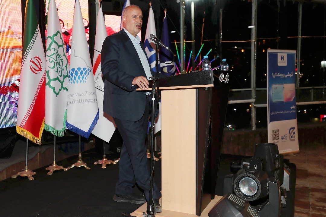 تاج: برای افتخار آفرینی از هیچ تلاشی دریغ نکنید/ من به آینده شما خوشبینم