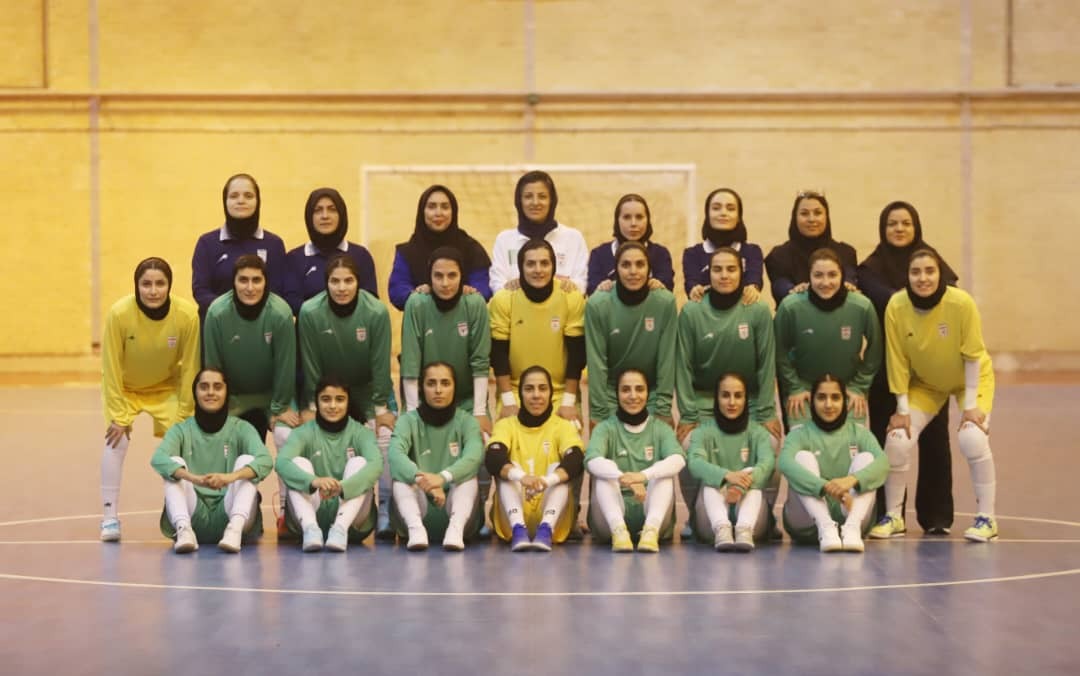 انگیزه و انرژی در اردوی تیم ملی فوتسال بانوان انگیزه و انرژی در اردوی تیم ملی فوتسال بانوان