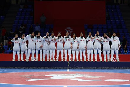 تصاویری از قهرمانی تیم ملی فوتسال دختران ایران