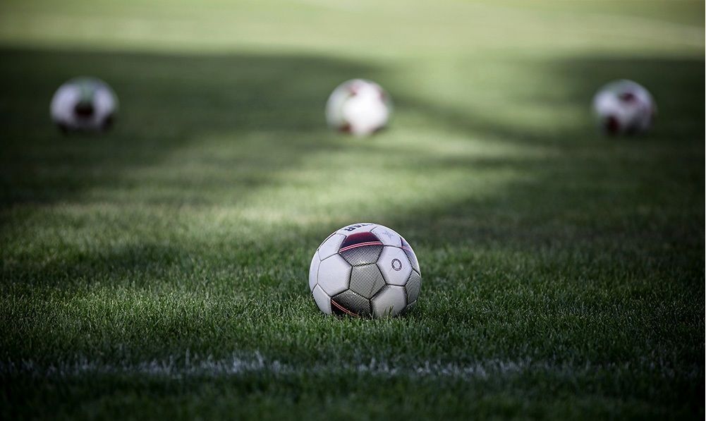 تیر به سمت فوتبال!