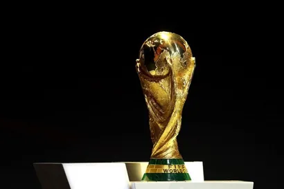جهان در تب فوتبال