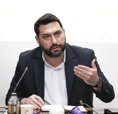 کامیانی: عملکرد تیم‌های ملی فوتسال جوانان در بحرین را بررسی می‌کنیم