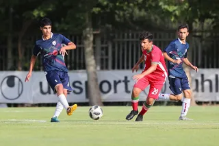 بازی دوستانه