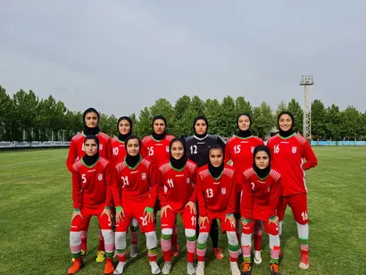 حضور مسئولان فدراسیون، وزارت ورزش و نمایندگان مجلس در دیدار دوستانه تیم های ملی بانوان