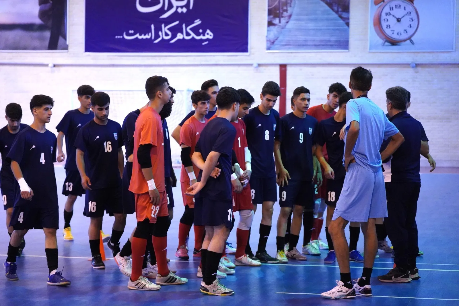 اردو با ترکیب جدید و نگاه دقیق صانعی در جریان است