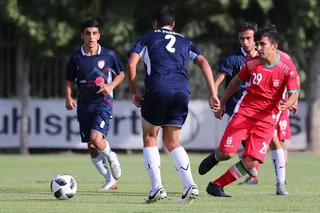 بازی دوستانه