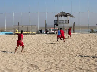 صبح ۴