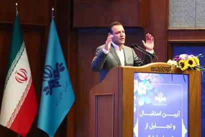 عزیزی خادم: فوتبال مظهر اتحاد ملی شده است
