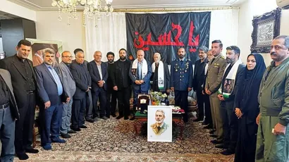 تصاویری از تجلیل رئیس فدراسیون و دبیر سازمان لیگ از خانواده سردار شهید سپهبد موسوی