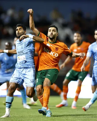مس