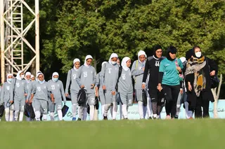 بانوان 1