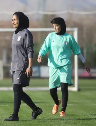 بانوان 