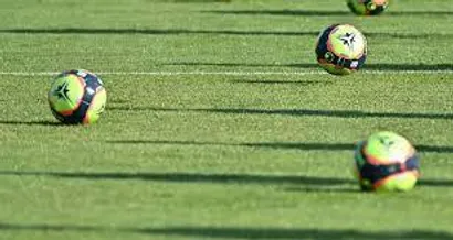 سه دوره آموزشی فوتبال برگزار می شود