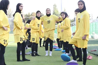 بانوان 