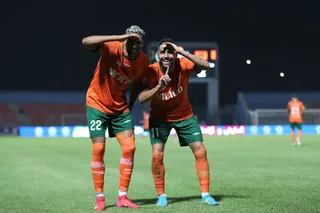 مس