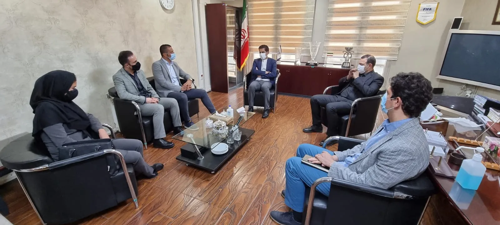 نشست رییس و سرپرست دبیر کلی فدراسیون فوتبال
