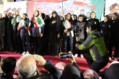 تصاویری از استقبال تیم ملی فوتبال بانوان در تبریز