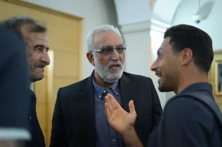 آموزش