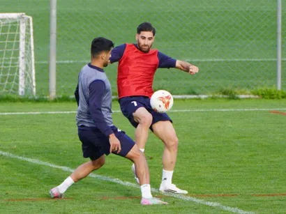 بازی درون‌تیمی جدی و انگیزه بالای ملی‌پوشان در روز آفتابی آنتالیا