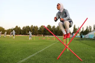 بانوان 1
