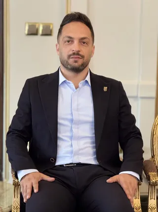 فرودگاه 