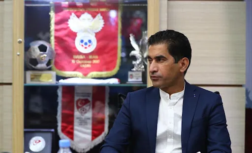 کامرانی فر: فدراسیون از بزرگان فوتبال حمایت می کند
